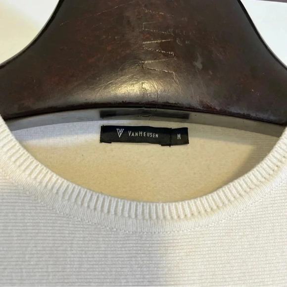 Van Heusen women’s size medium long sleeve sweater - Picture 3 of 5